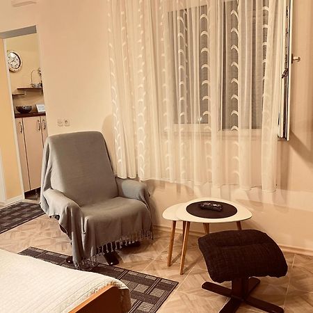 Apartments - Rooms VESNA Primošten Buitenkant foto