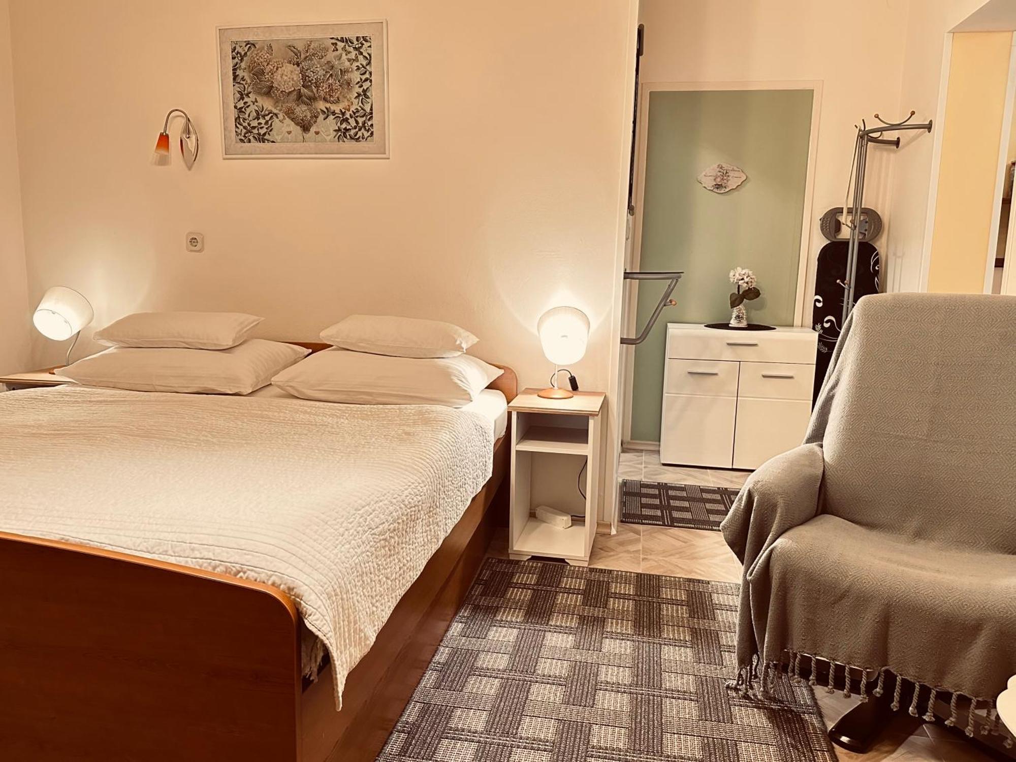 Apartments - Rooms VESNA Primošten Buitenkant foto