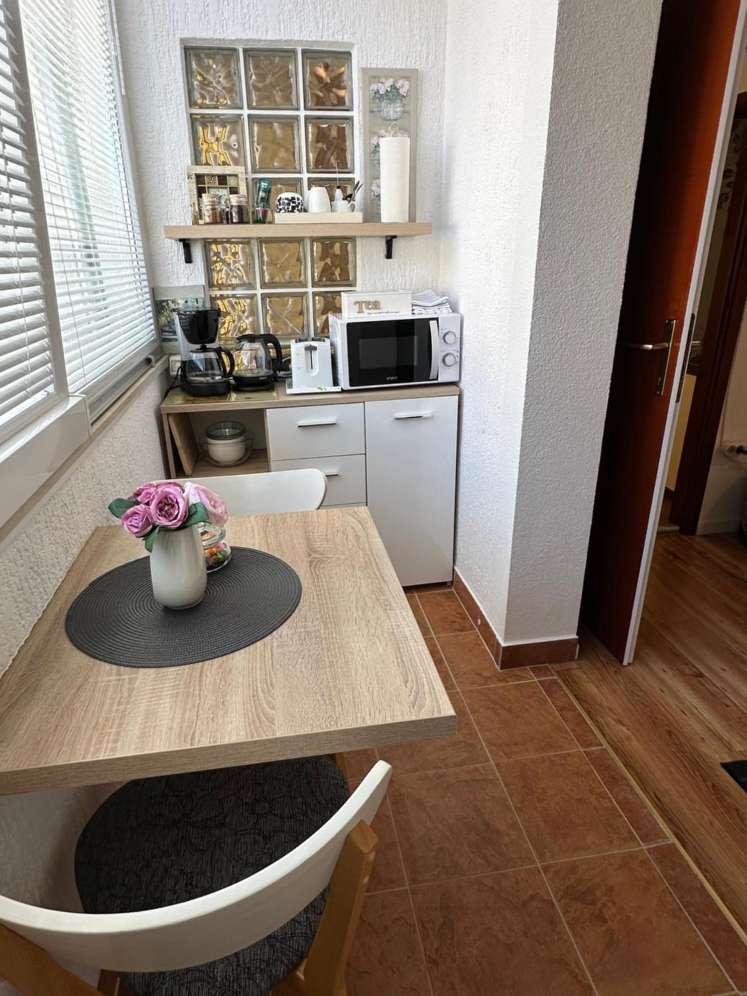 Apartments - Rooms VESNA Primošten Buitenkant foto